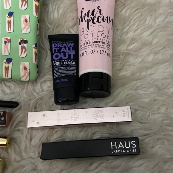 Makeup bundle!! - Picture 3 of 5